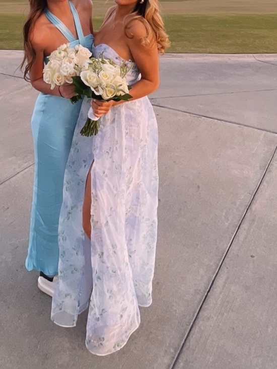 Lulus Dresses & Skirts - Floral prom dress
